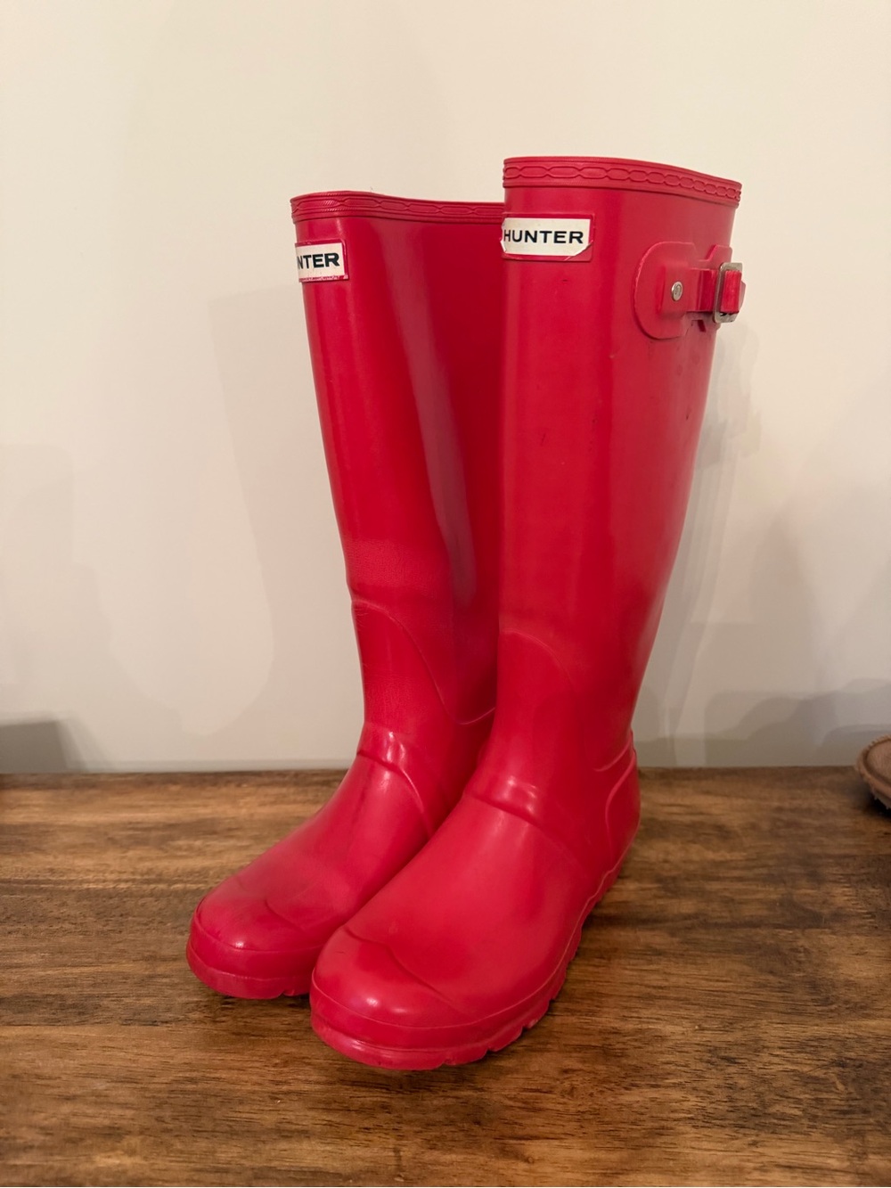 Hunter Tall Women’s Rain Boots in Bright Red